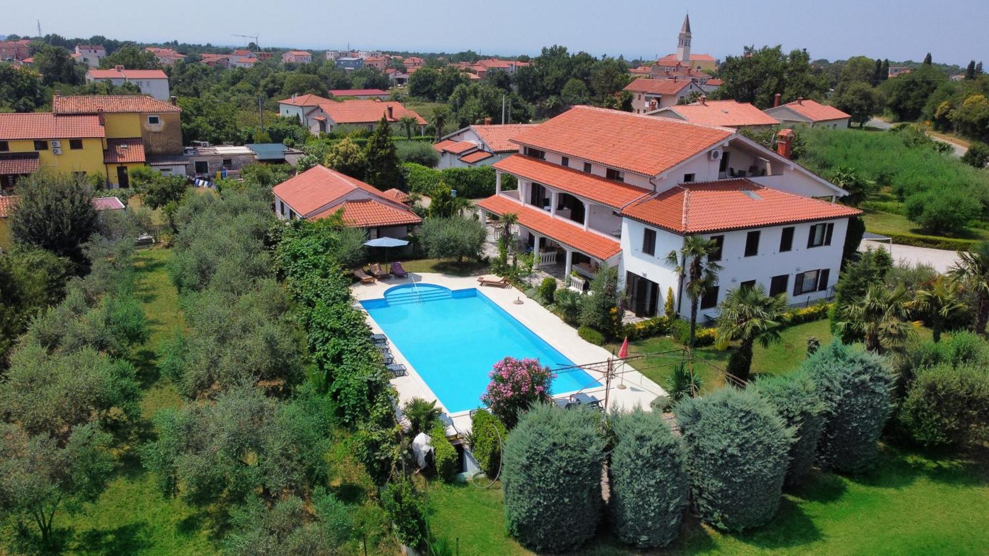 Apartments Aurelia Nova Vas  Екстериор снимка