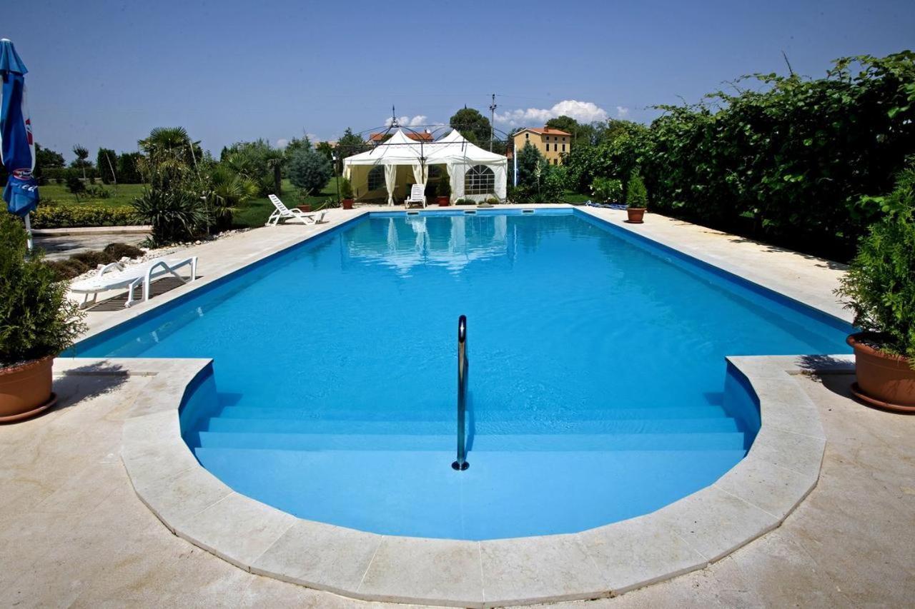 Apartments Aurelia Nova Vas  Екстериор снимка