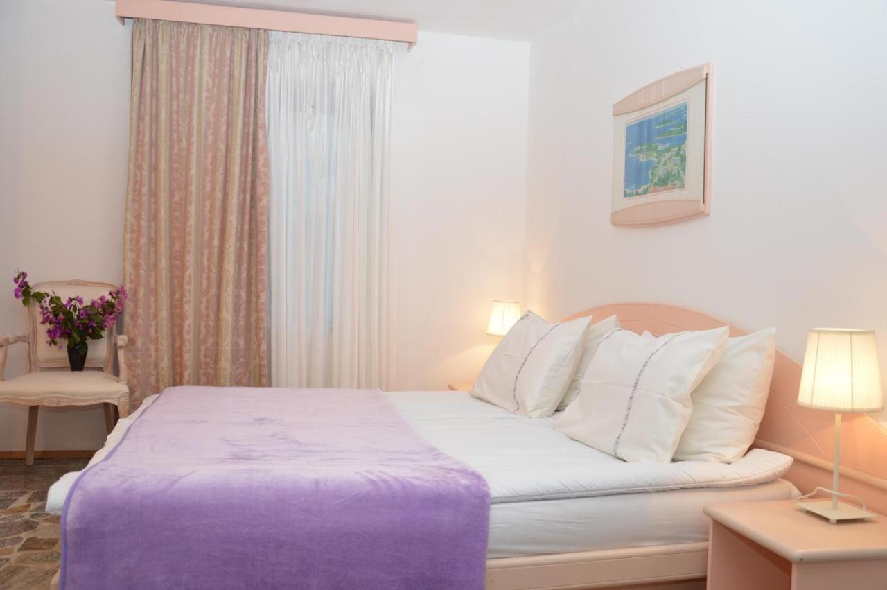 Apartments Aurelia Nova Vas  Екстериор снимка