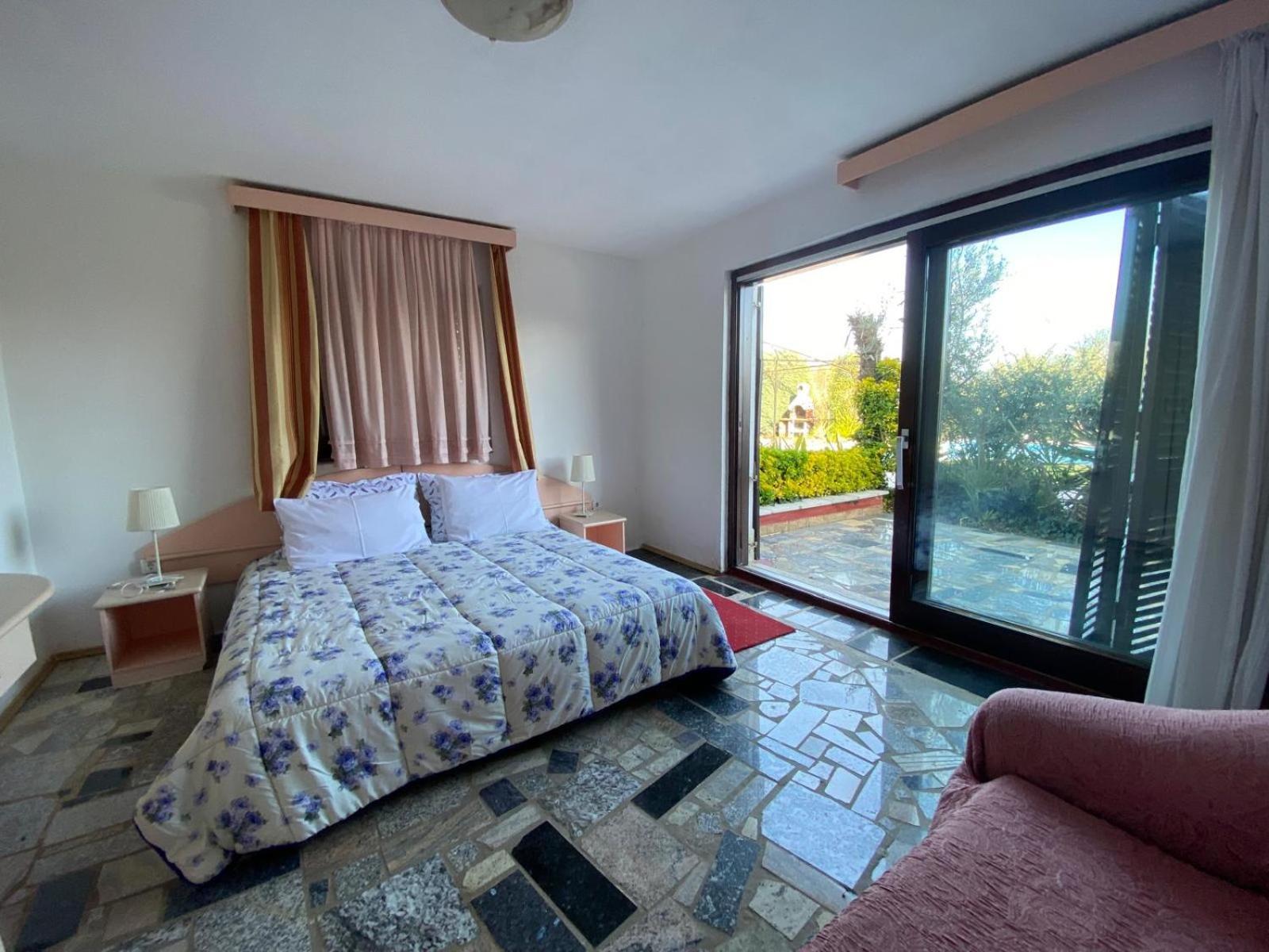 Apartments Aurelia Nova Vas  Екстериор снимка