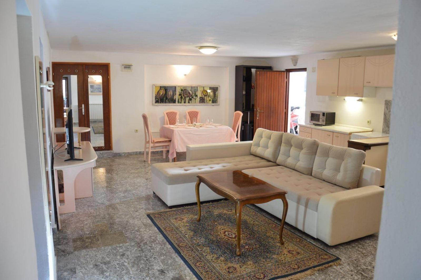 Apartments Aurelia Nova Vas  Екстериор снимка
