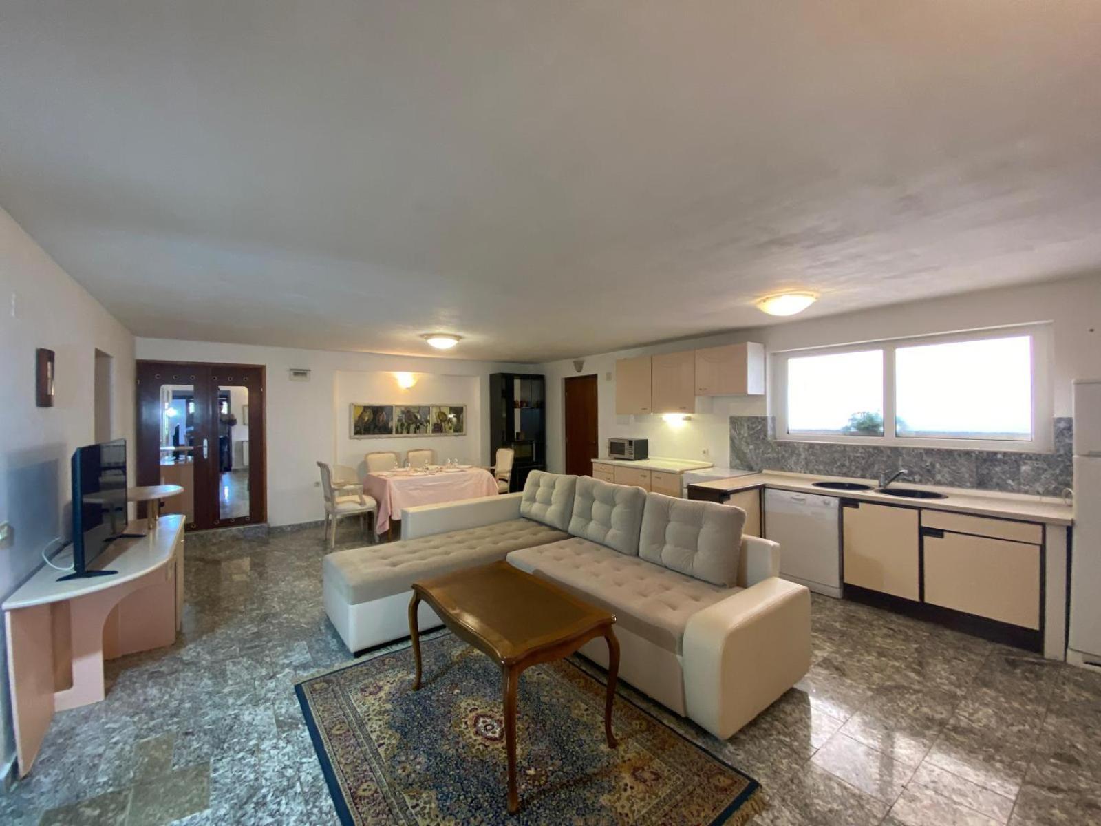 Apartments Aurelia Nova Vas  Екстериор снимка