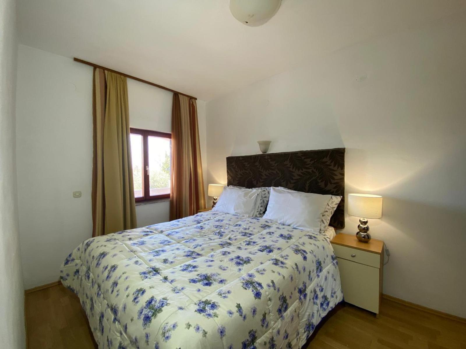 Apartments Aurelia Nova Vas  Екстериор снимка